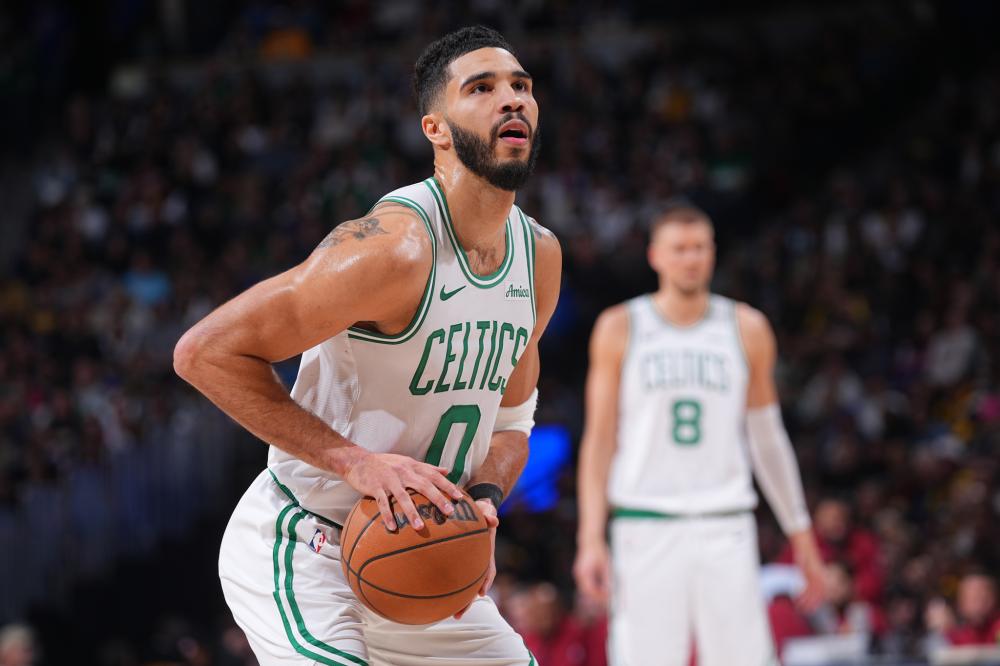 长达九年的 长达九年的