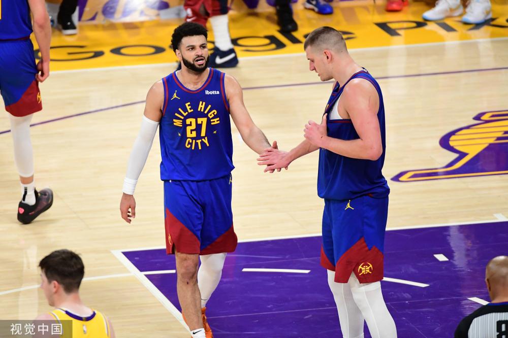 同时迫使对 同时迫使对