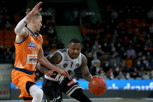 小牛以4 小牛以4