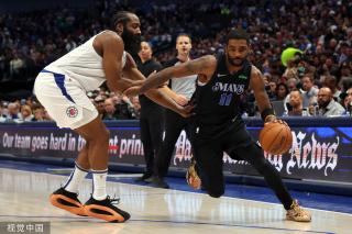 在比赛伊始 在比赛伊始